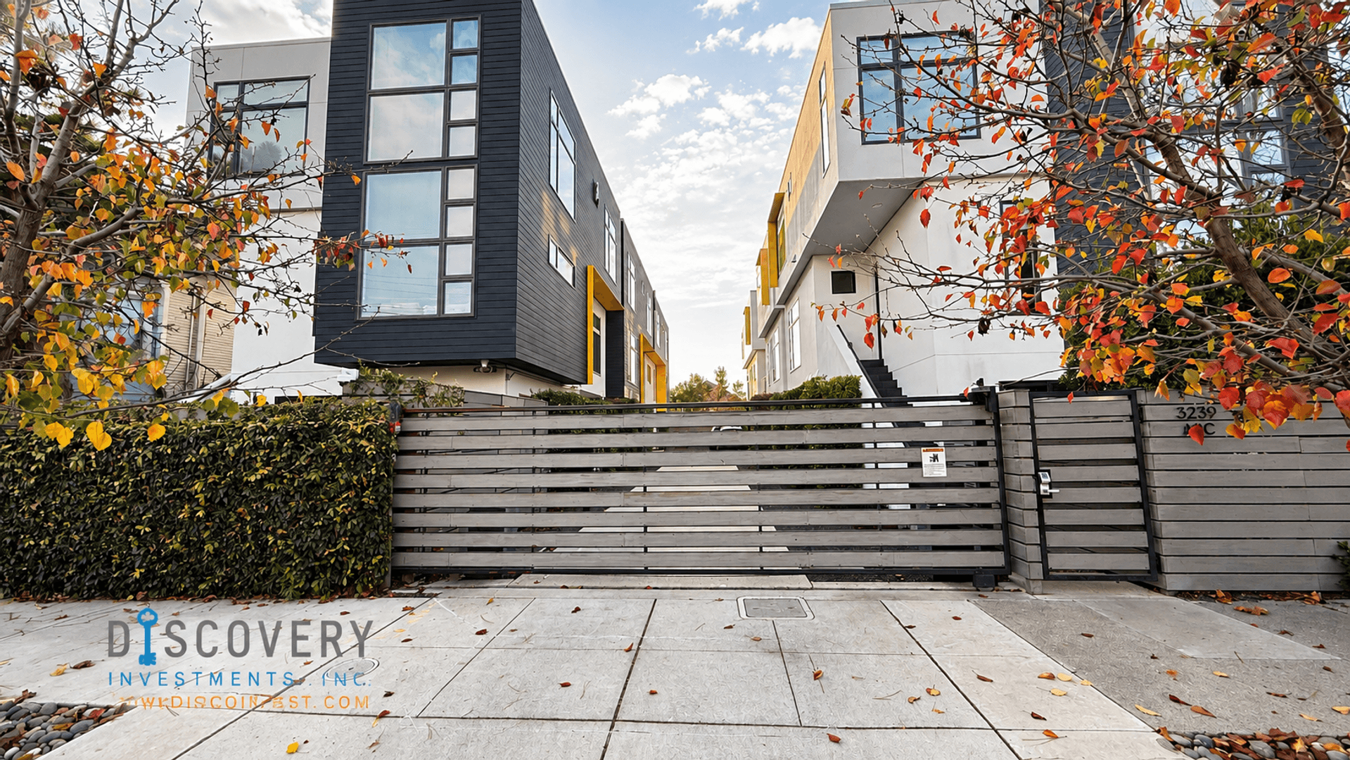 Oakland Townhome: 3235 Louise St. #C