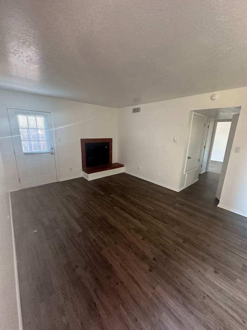 Albuquerque Apartment: 1237 B Menaul Blvd NW