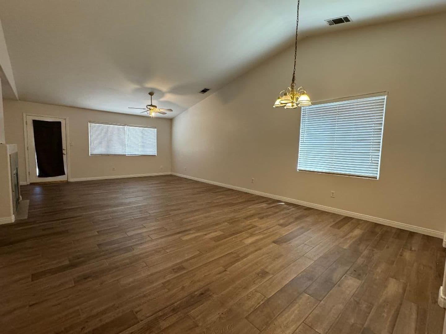 BAKERSFIELD Apartment: 8510 EAGLES LANDING