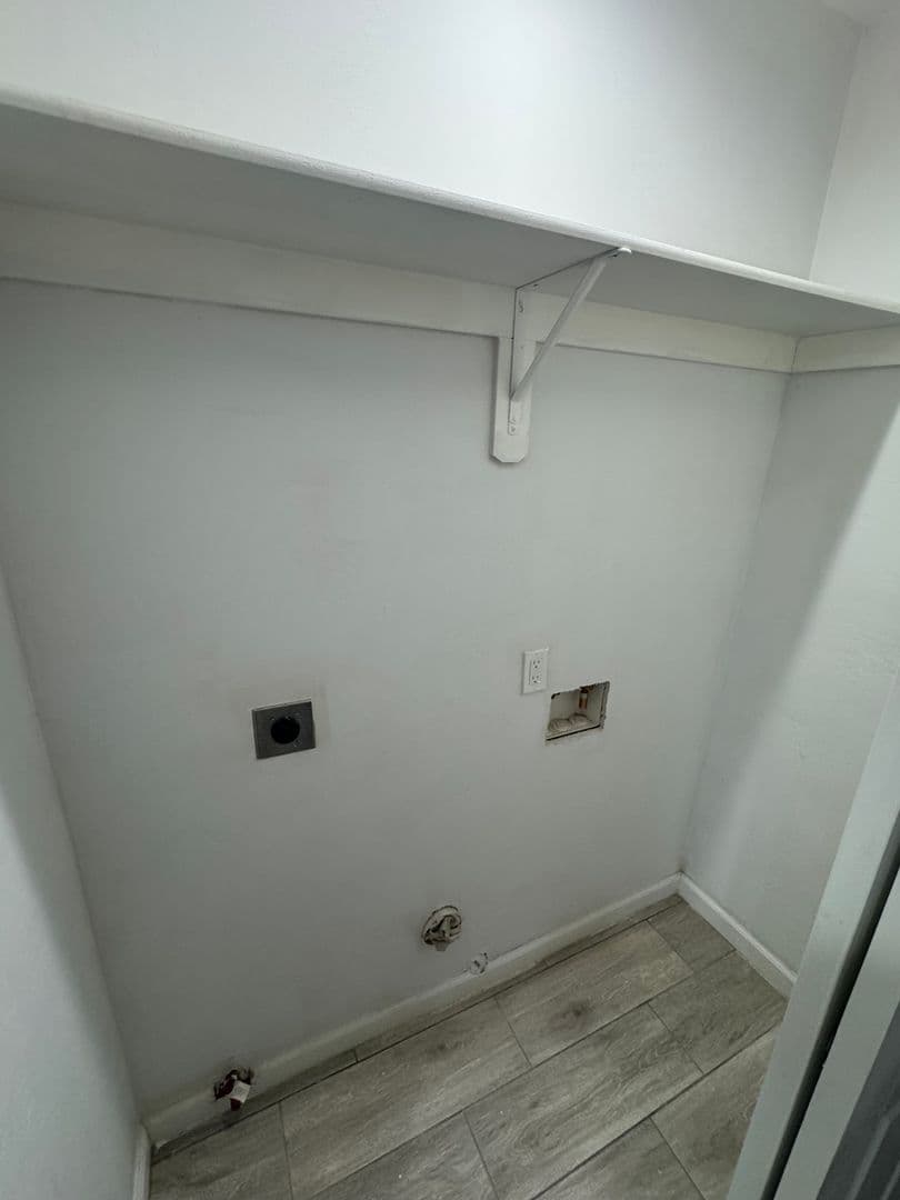 BAKERSFIELD Apartment: 1627 VIRGINIA AVE