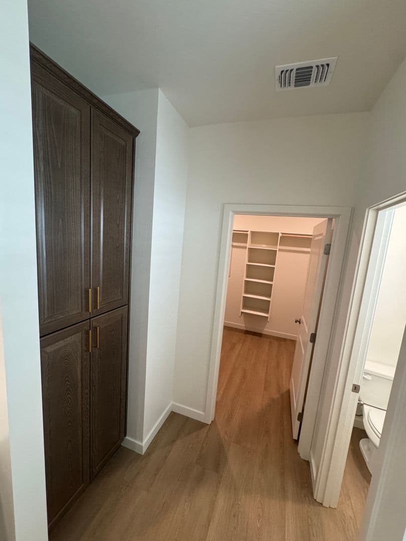BAKERSFIELD House: 12714 GRAHAM CT