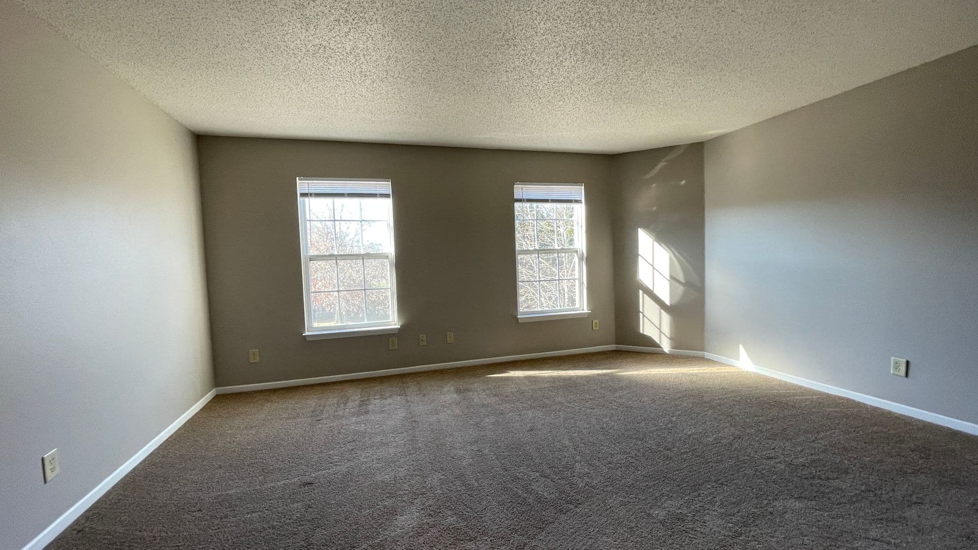 Lafayette House: 4113 Doten Dr