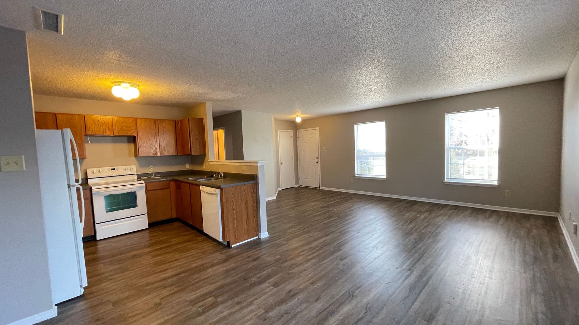 Lafayette House: 4113 Doten Dr