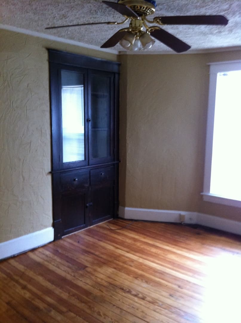 Lafayette Apartment: 1115 Main Street