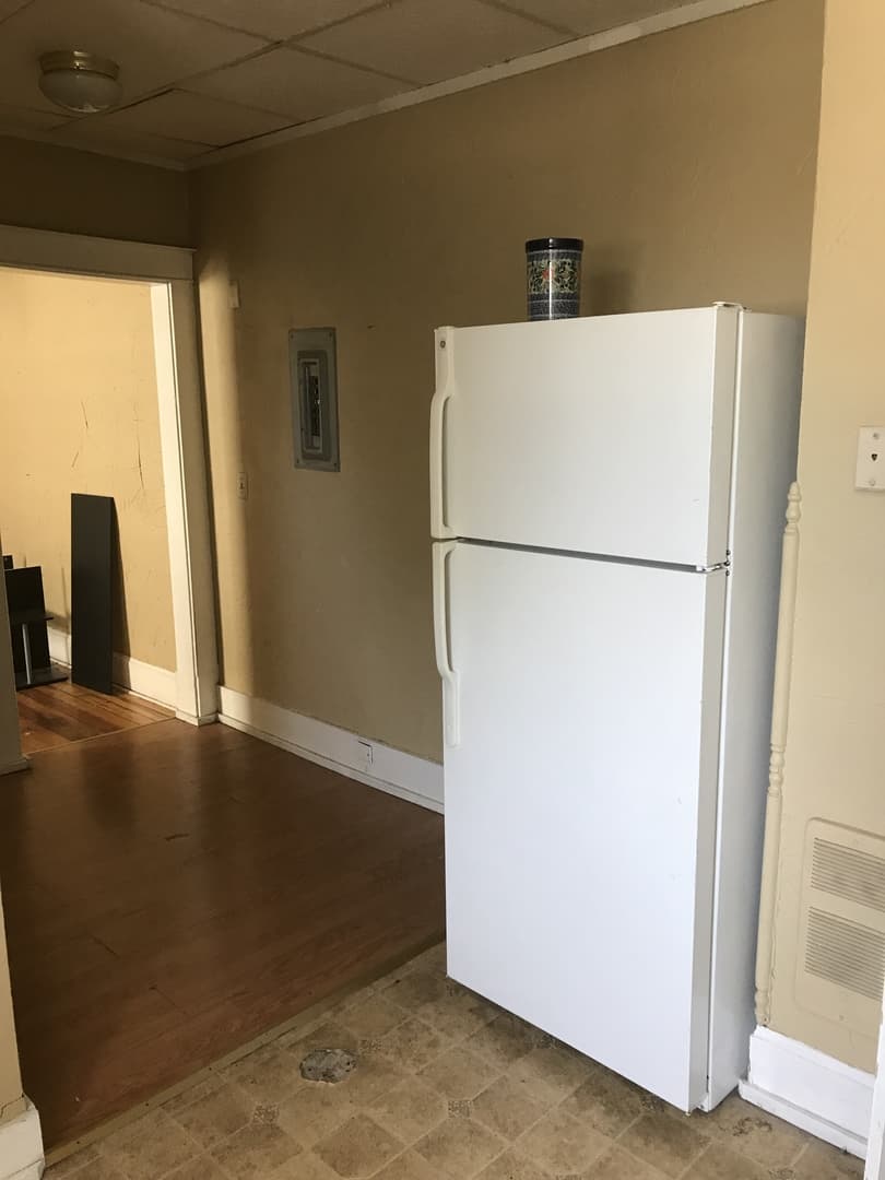 Lafayette Apartment: 1115 Main Street