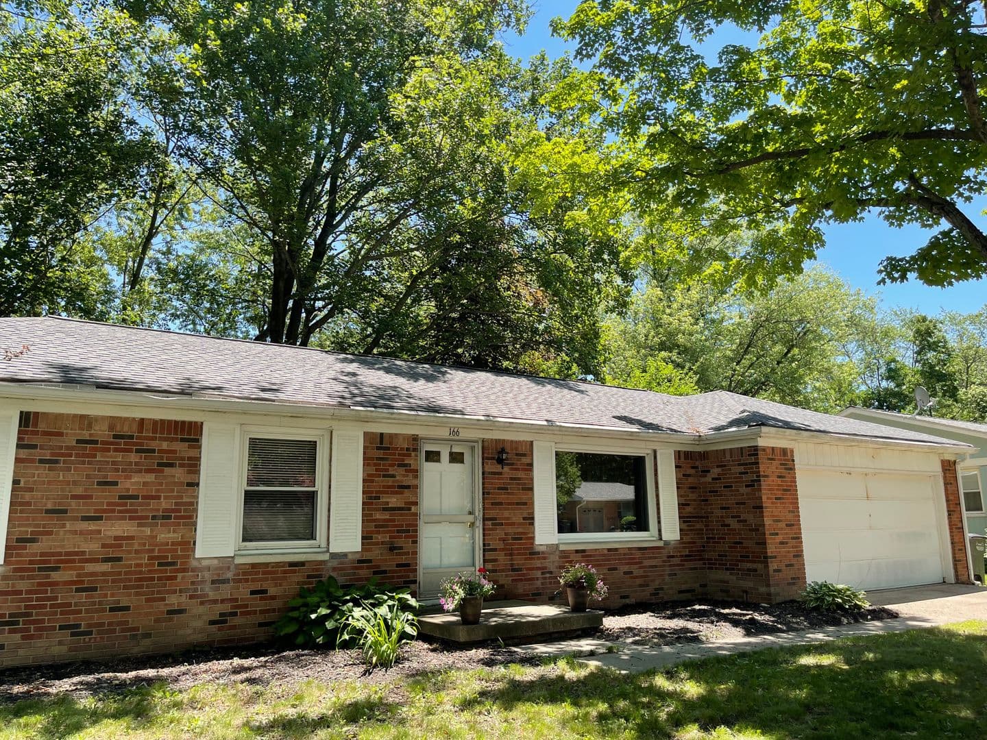 West Lafayette House: 166 Prophet Dr