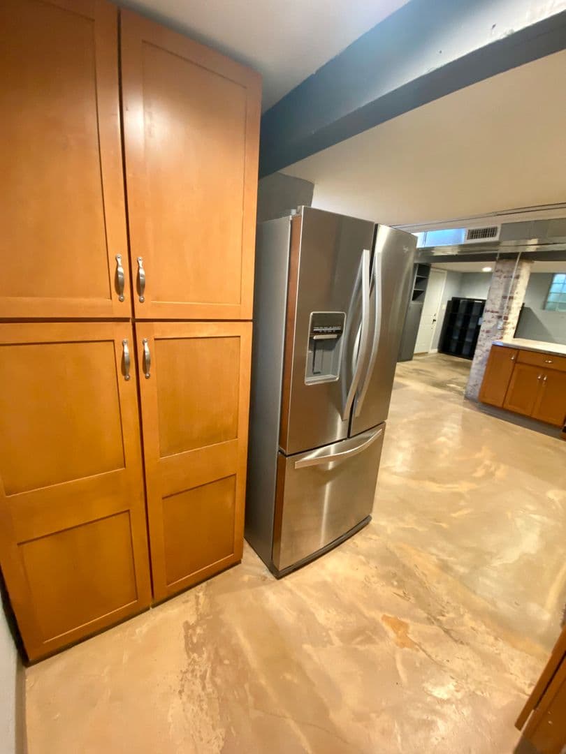 Lafayette Apartment: 617 New York St - Basement