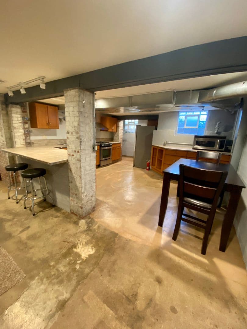 Lafayette Apartment: 617 New York St - Basement