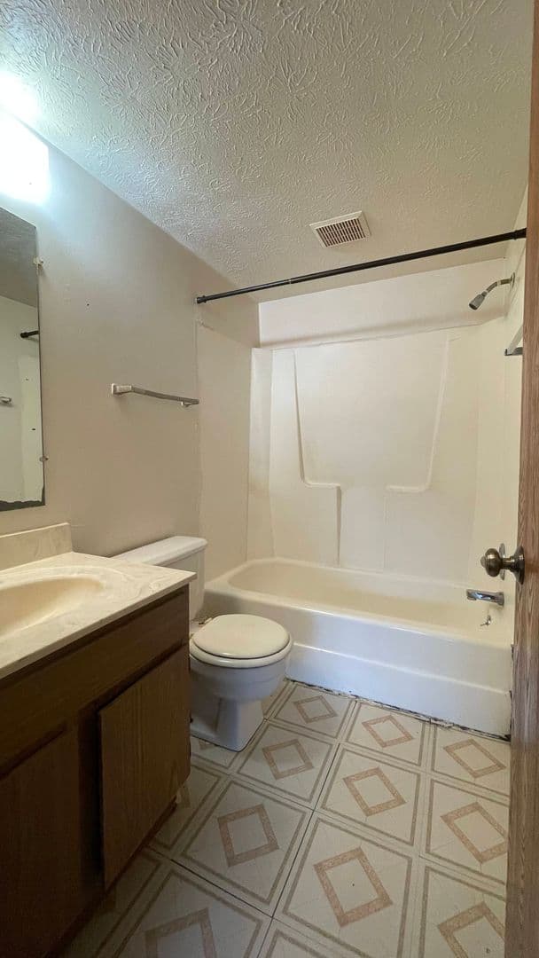 West Lafayette House: 320 Brown St