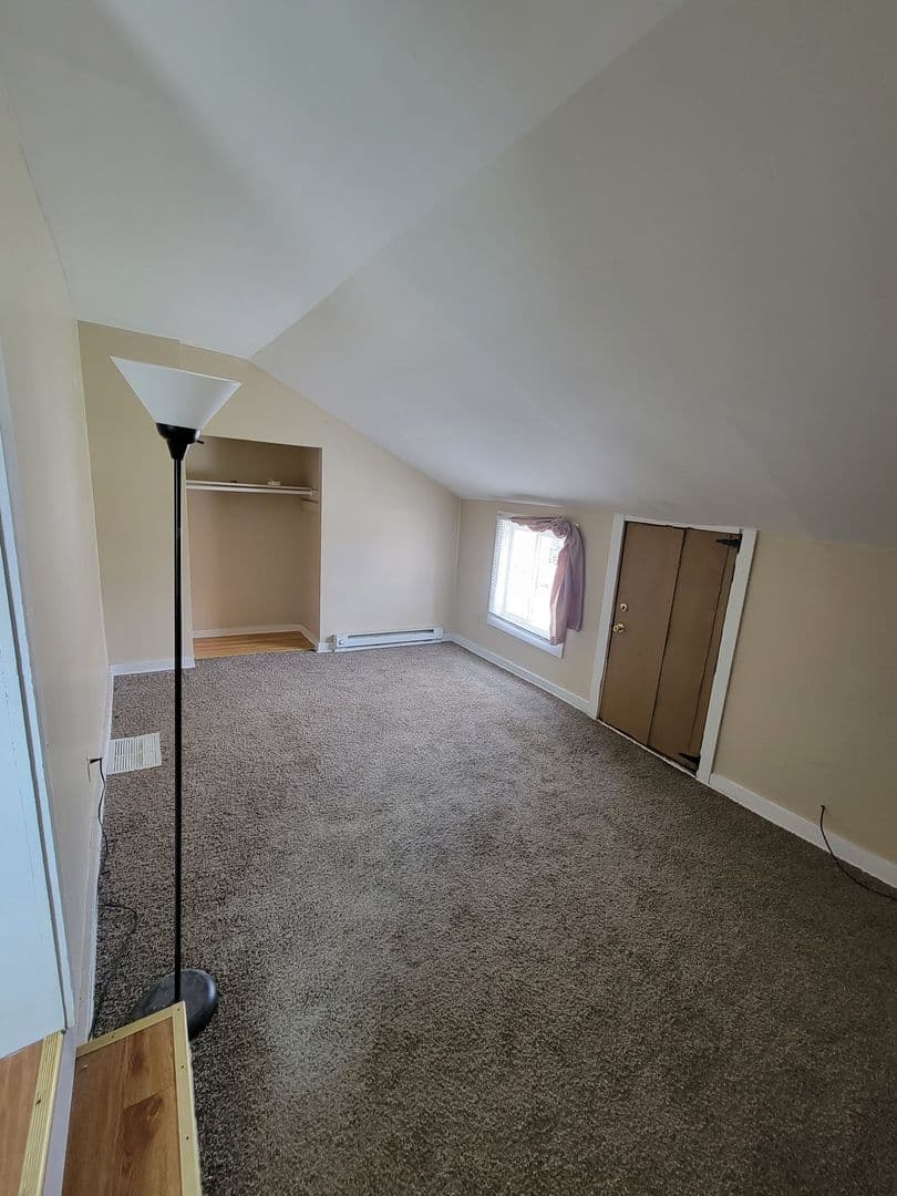 Delphi Apartment: 221 S. Washington Street