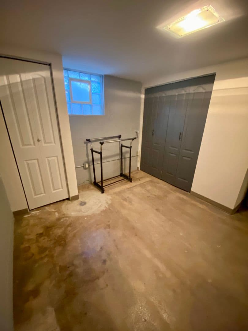 Lafayette Apartment: 617 New York St - Basement
