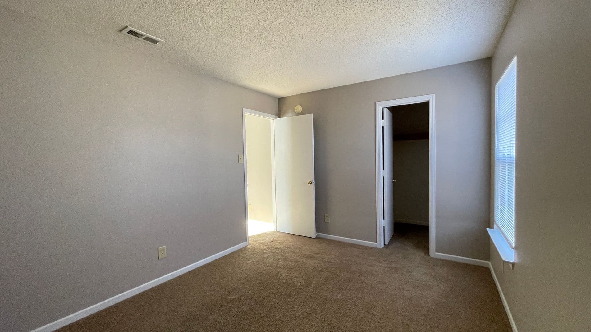 Lafayette House: 4113 Doten Dr