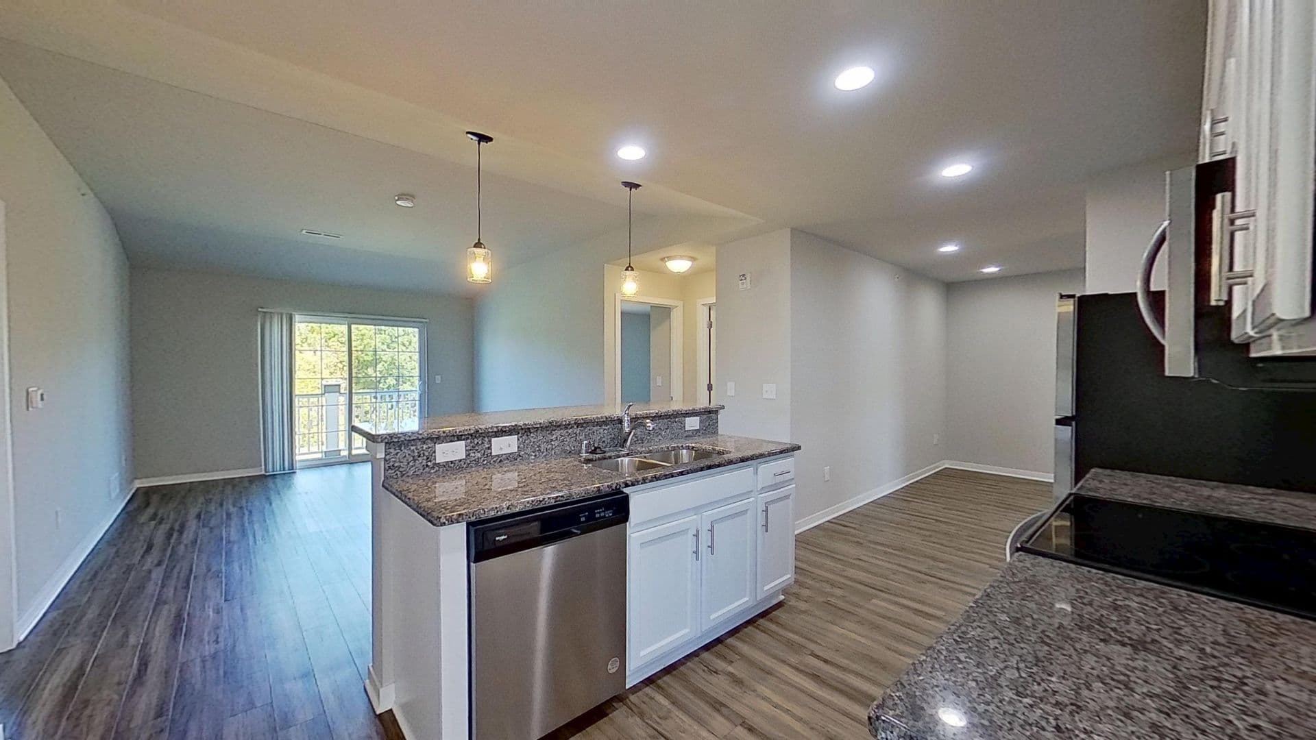 Slinger Apartment: 1777, 1779, 1815, 1831 American Eagle Dr.