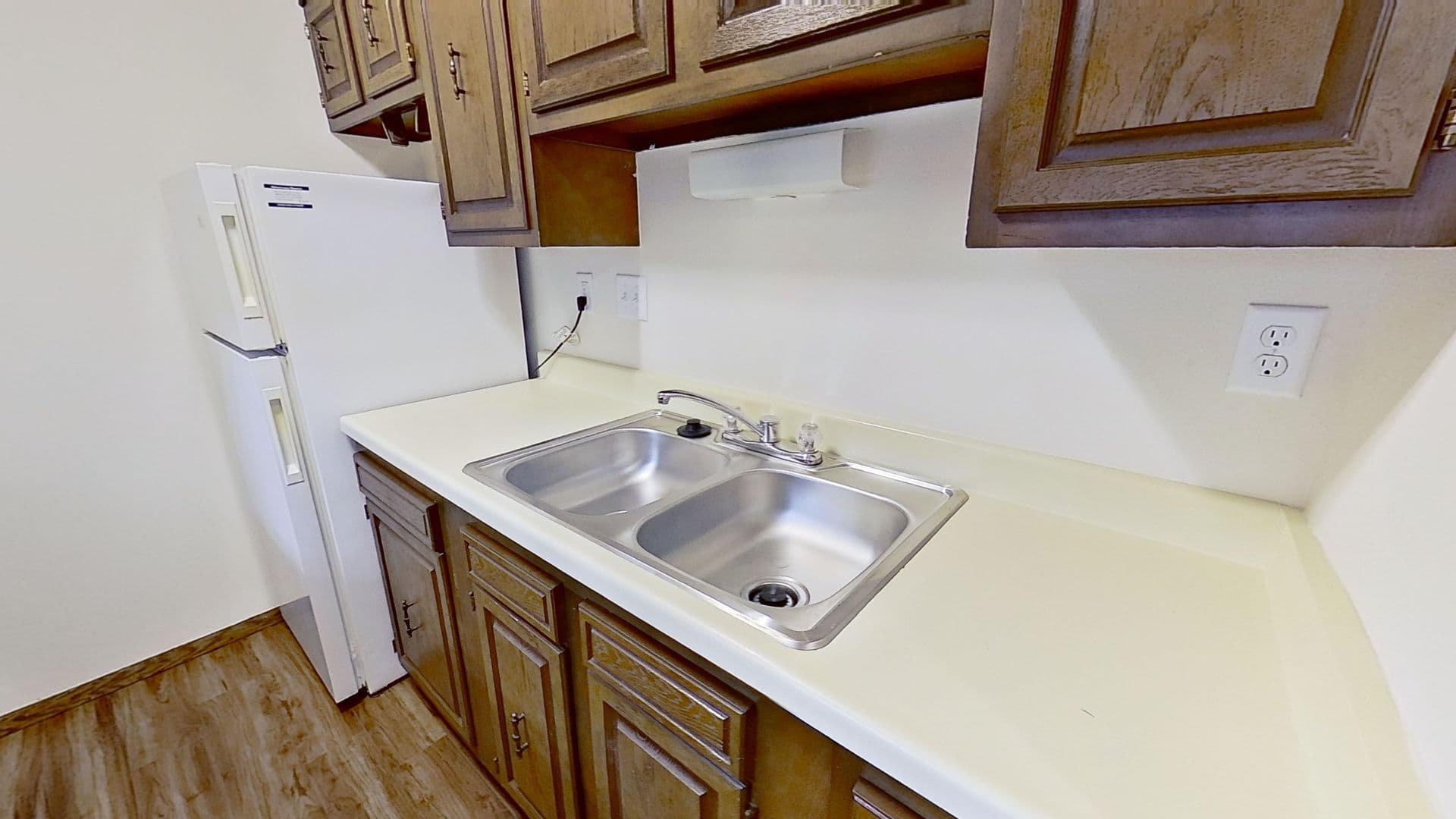 Menomonee Falls Apartment: N76 W14535 Market Drive