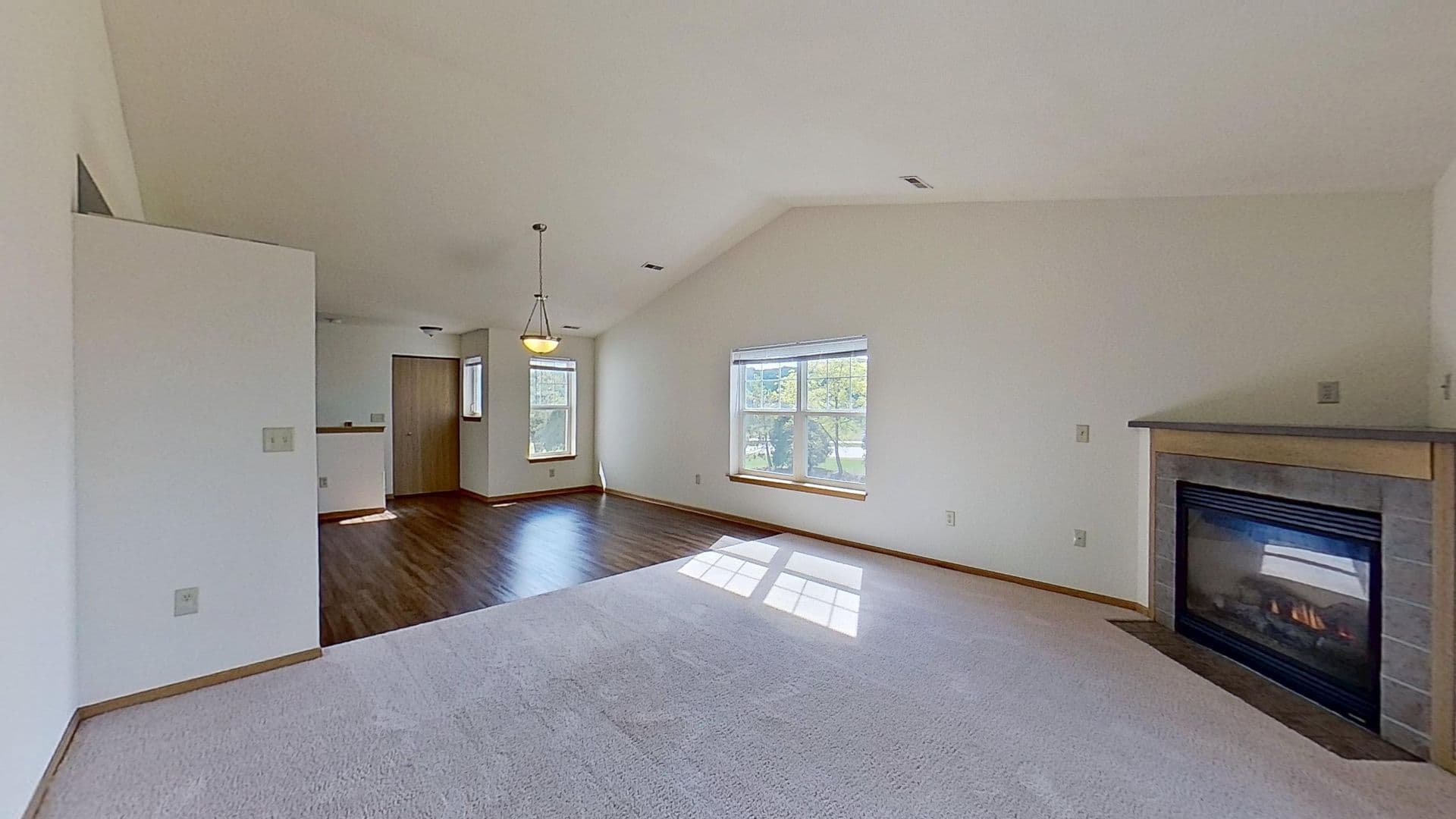 Hartford Apartment: 2791 Gateway Ave
