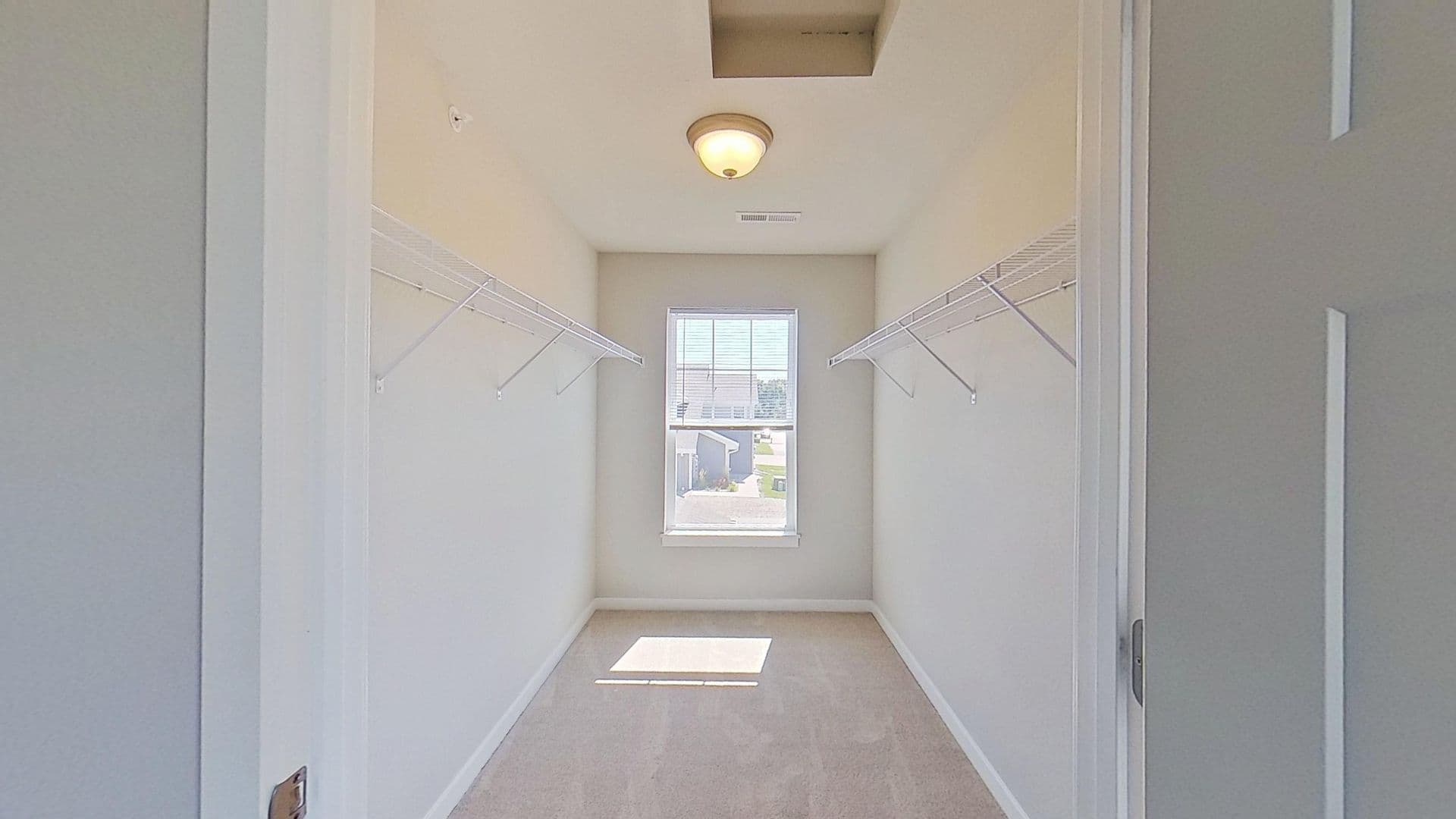 Slinger Apartment: 1777, 1779, 1815, 1831 American Eagle Dr.