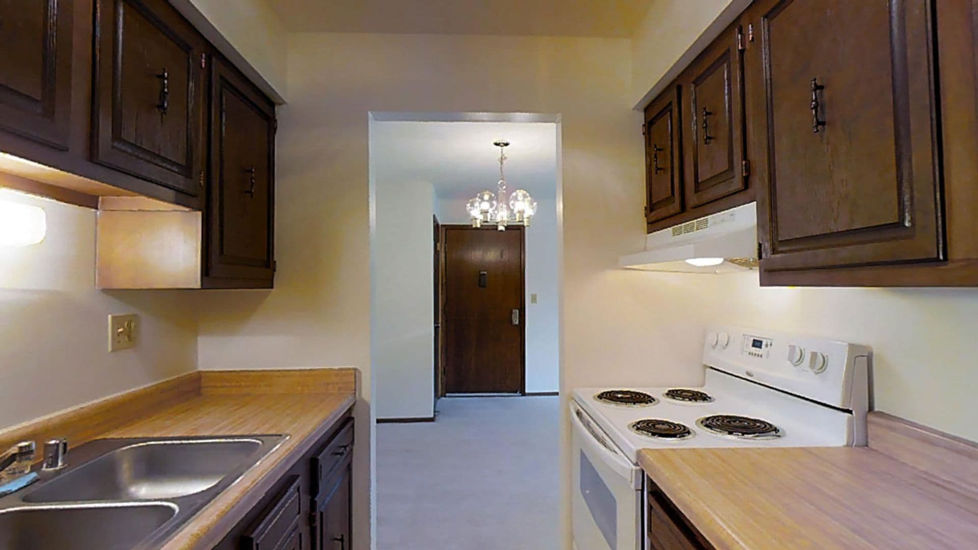 Menomonee Falls Apartment: N76 W14675 Market Drive