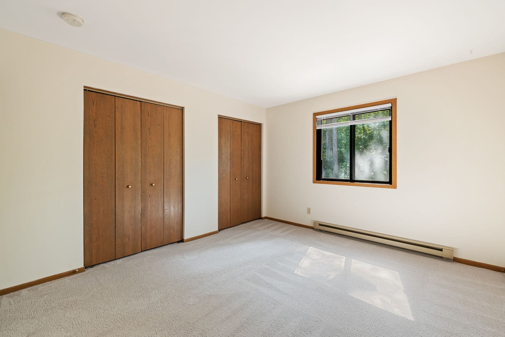 Menomonee Falls Apartment: N83 W13696 Fond du Lac Ave