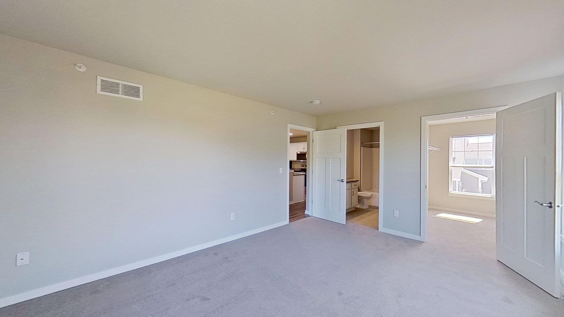 Slinger Apartment: 1777, 1779, 1815, 1831 American Eagle Dr.