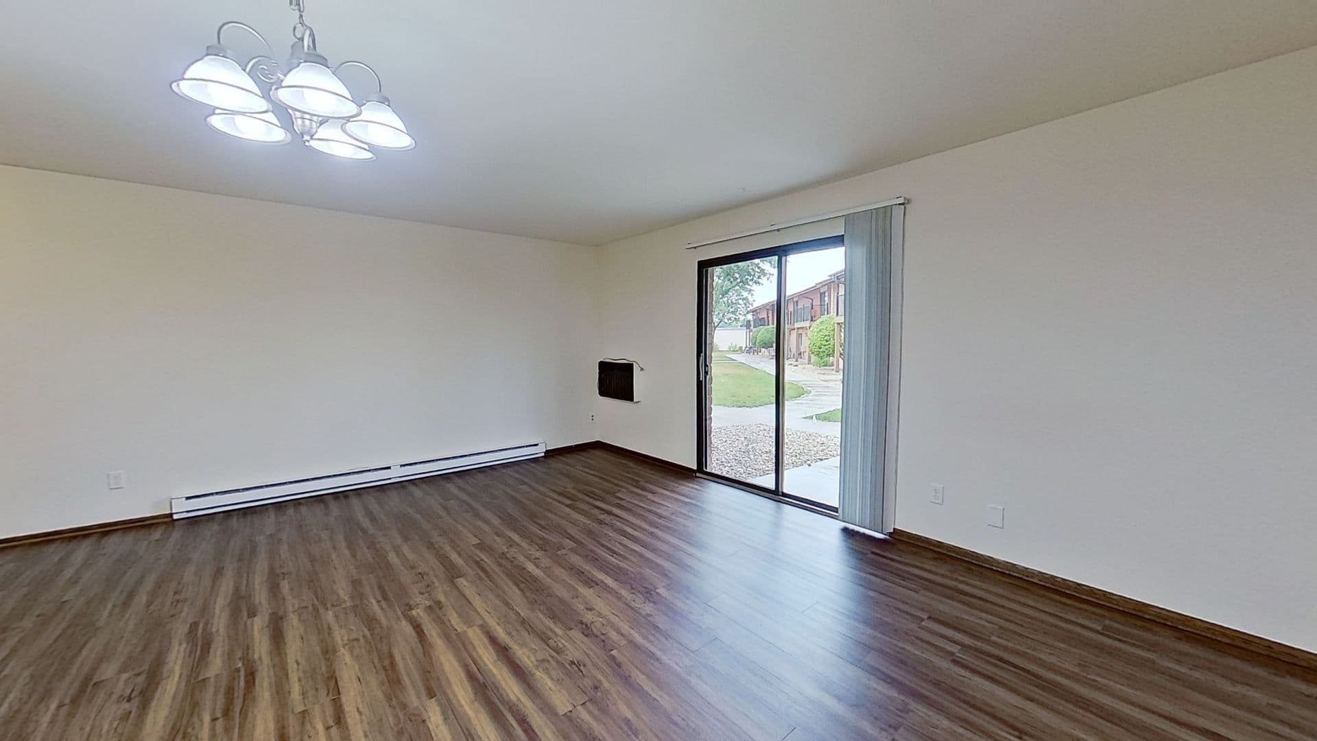 Menomonee Falls Apartment: N76 W14535 Market Drive