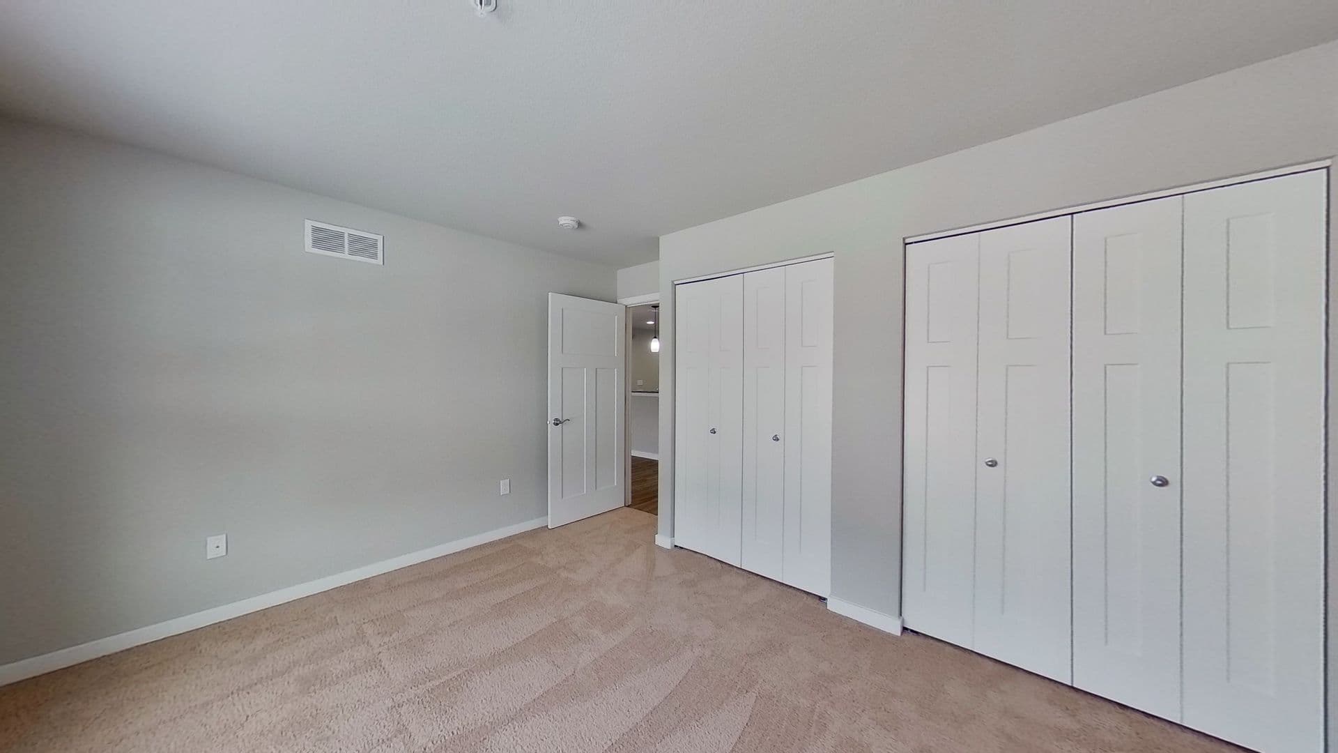 Slinger Apartment: 1777, 1779, 1815, 1831 American Eagle Dr.