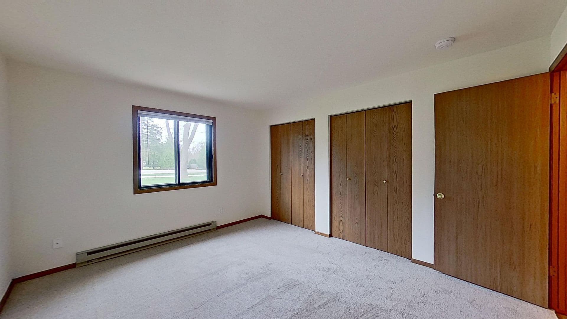 Menomonee Falls Apartment: N83 W13704 Fond du Lac Ave