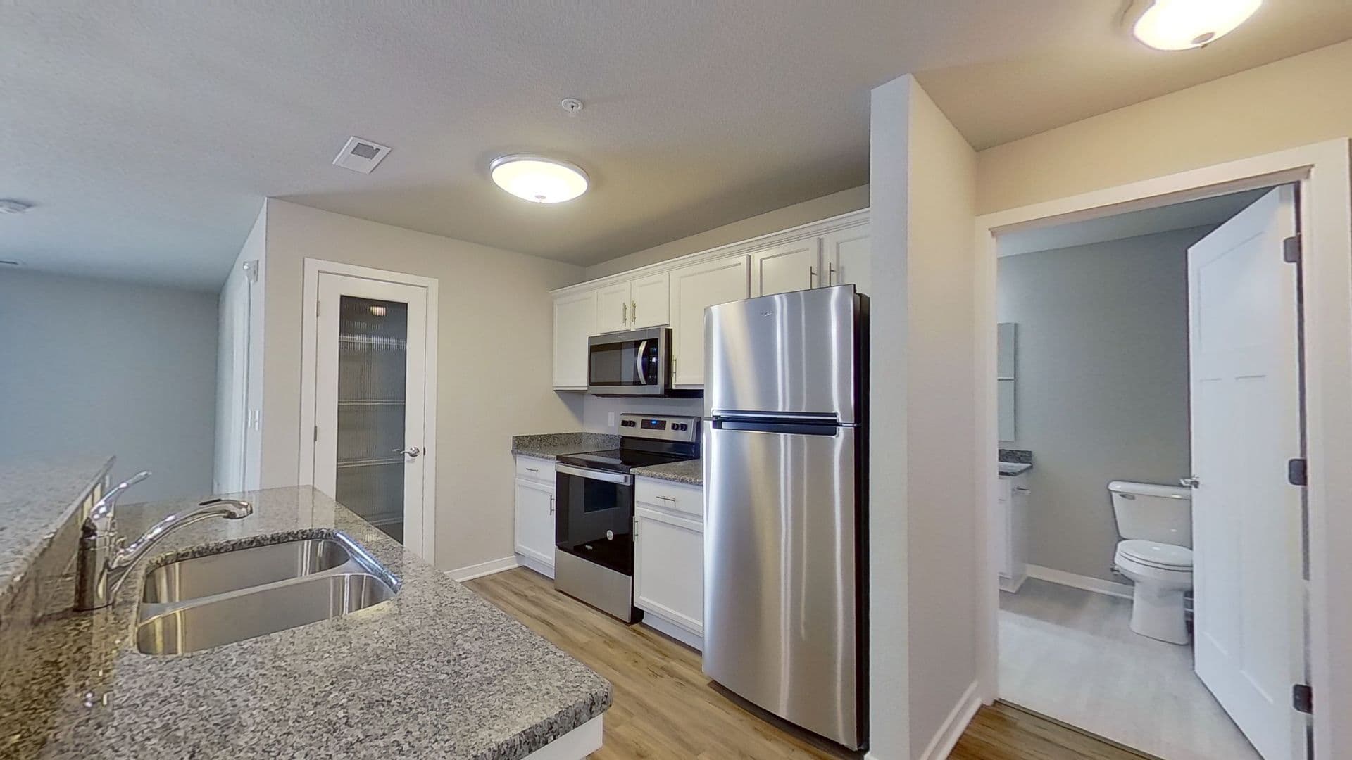 Slinger Apartment: 1777, 1779, 1815 American Eagle Dr.