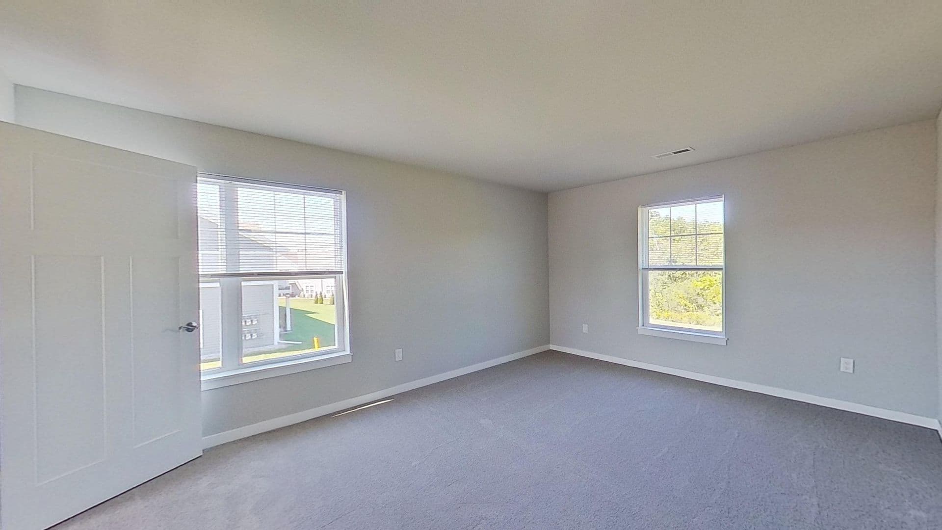 Slinger Apartment: 1777, 1779, 1815 American Eagle Dr.