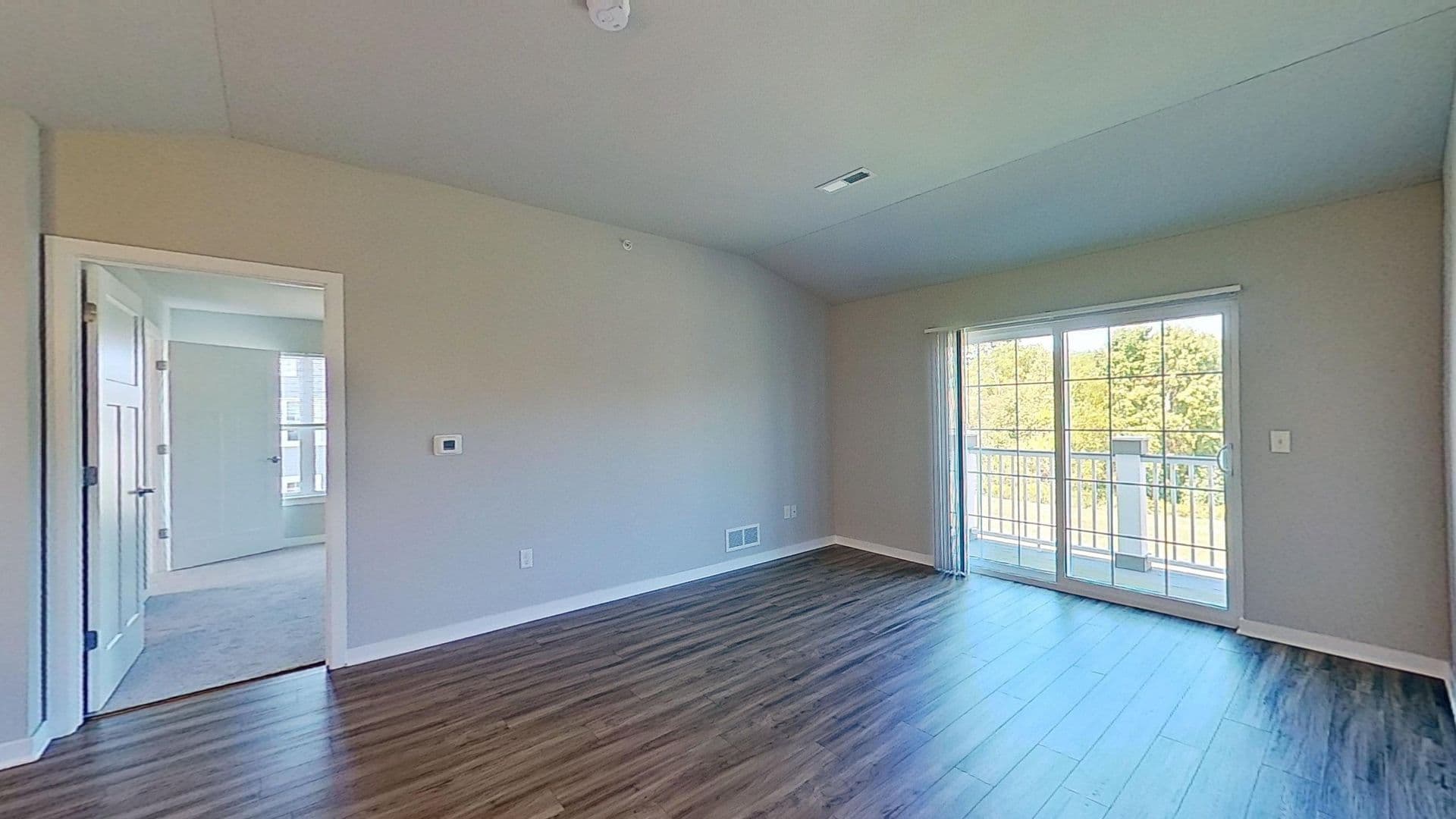 Slinger Apartment: 1777, 1779, 1815, 1831 American Eagle Dr.