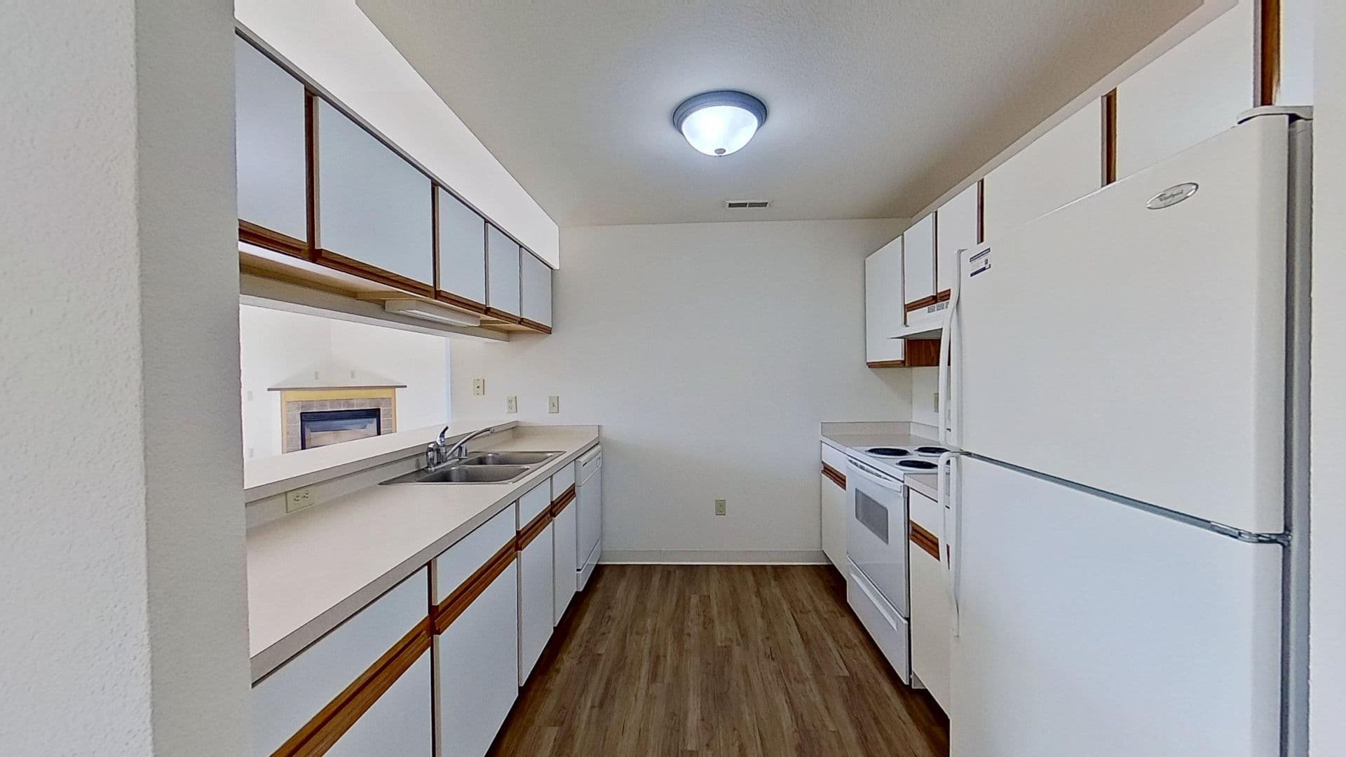 Hartford Apartment: 2791 Gateway Ave