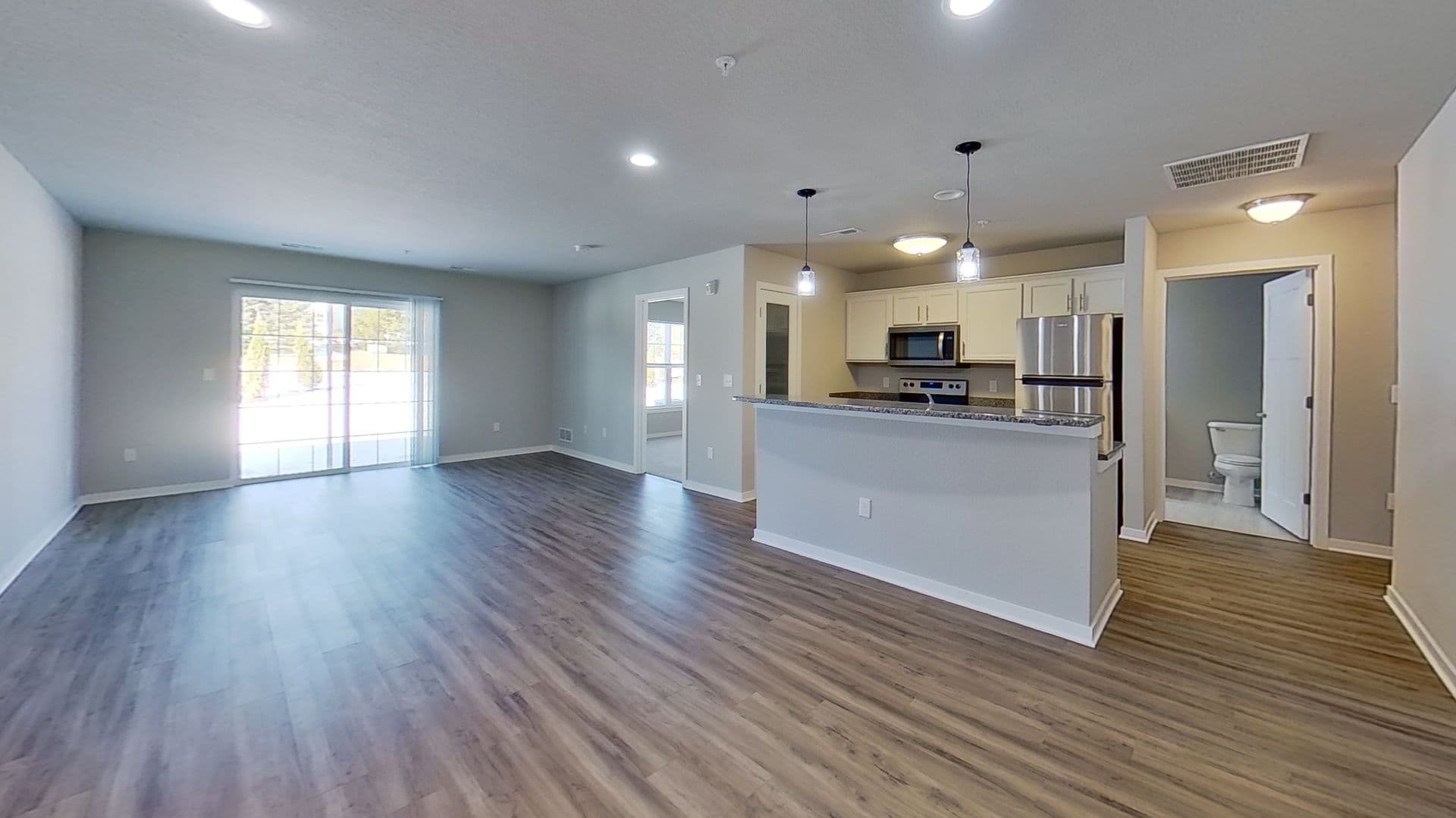 Slinger Apartment: 1777, 1779, 1815, 1831 American Eagle Dr.