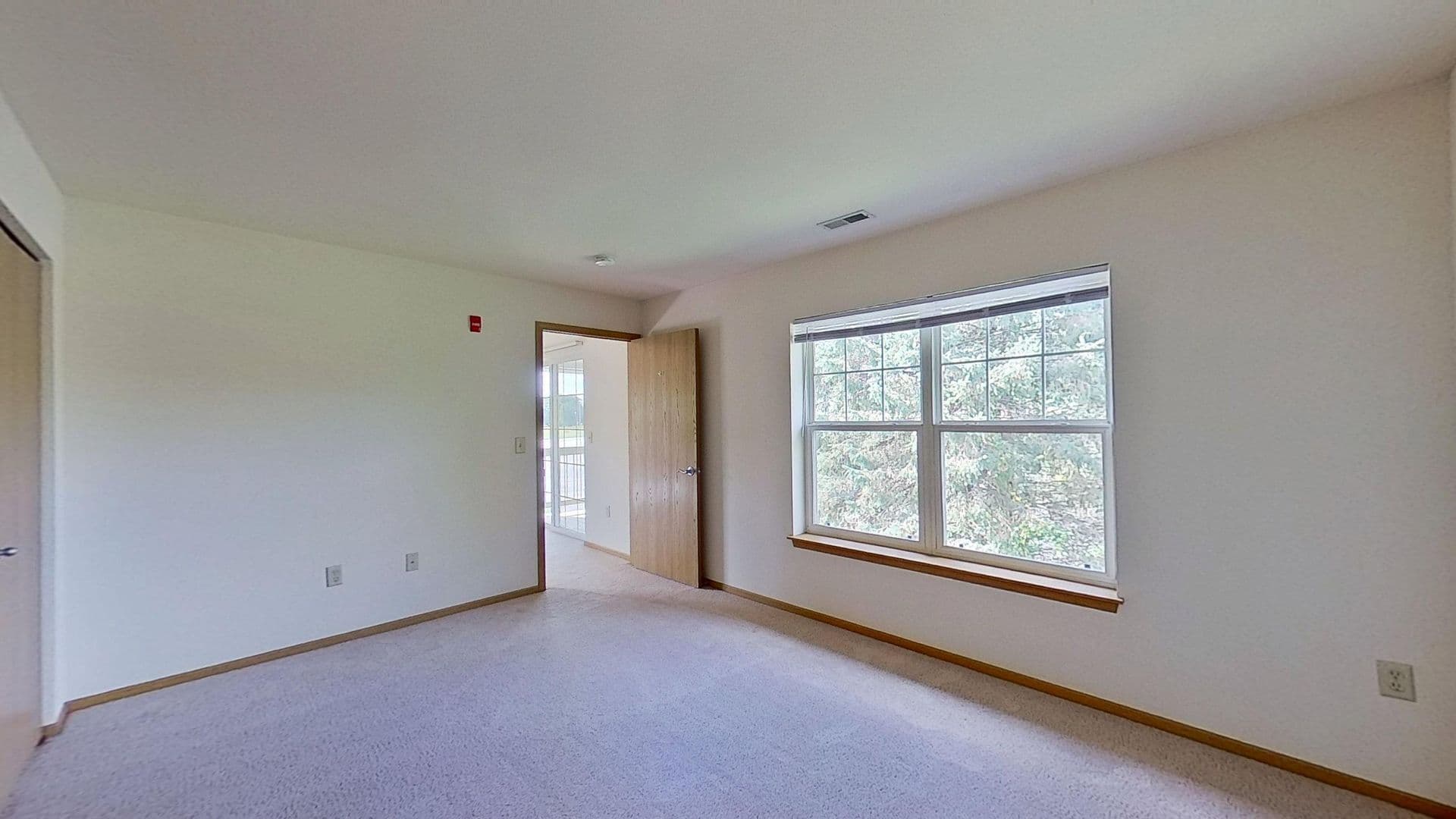 Hartford Apartment: 2791 Gateway Ave