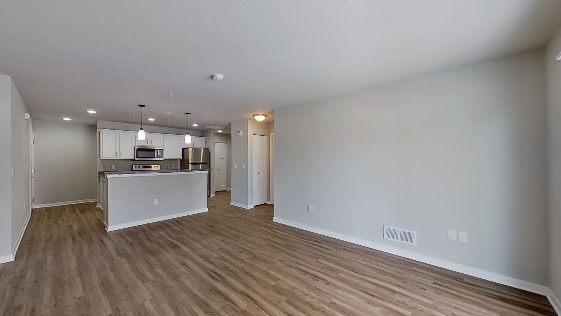Slinger Apartment: 1777, 1779, 1815, 1831 American Eagle Dr.