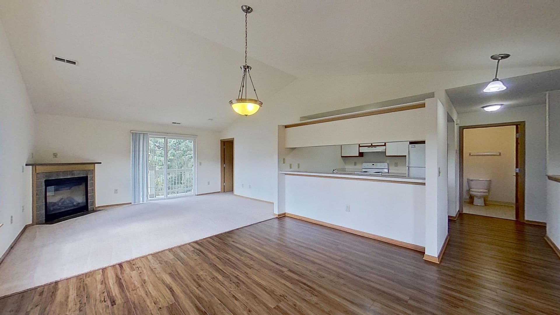 Hartford Apartment: 2791 Gateway Ave
