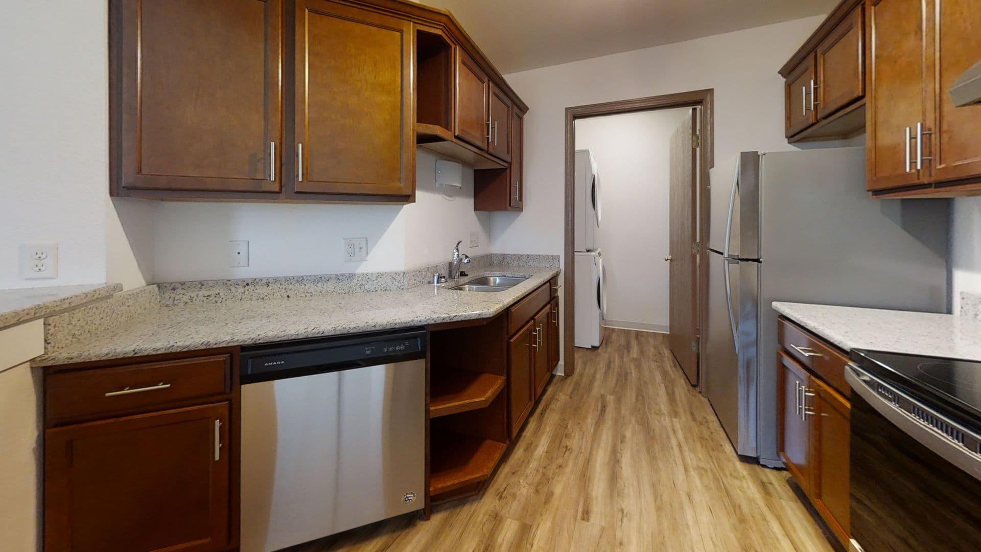 Menomonee Falls Apartment: N86 W14210 Fond du Lac Ave