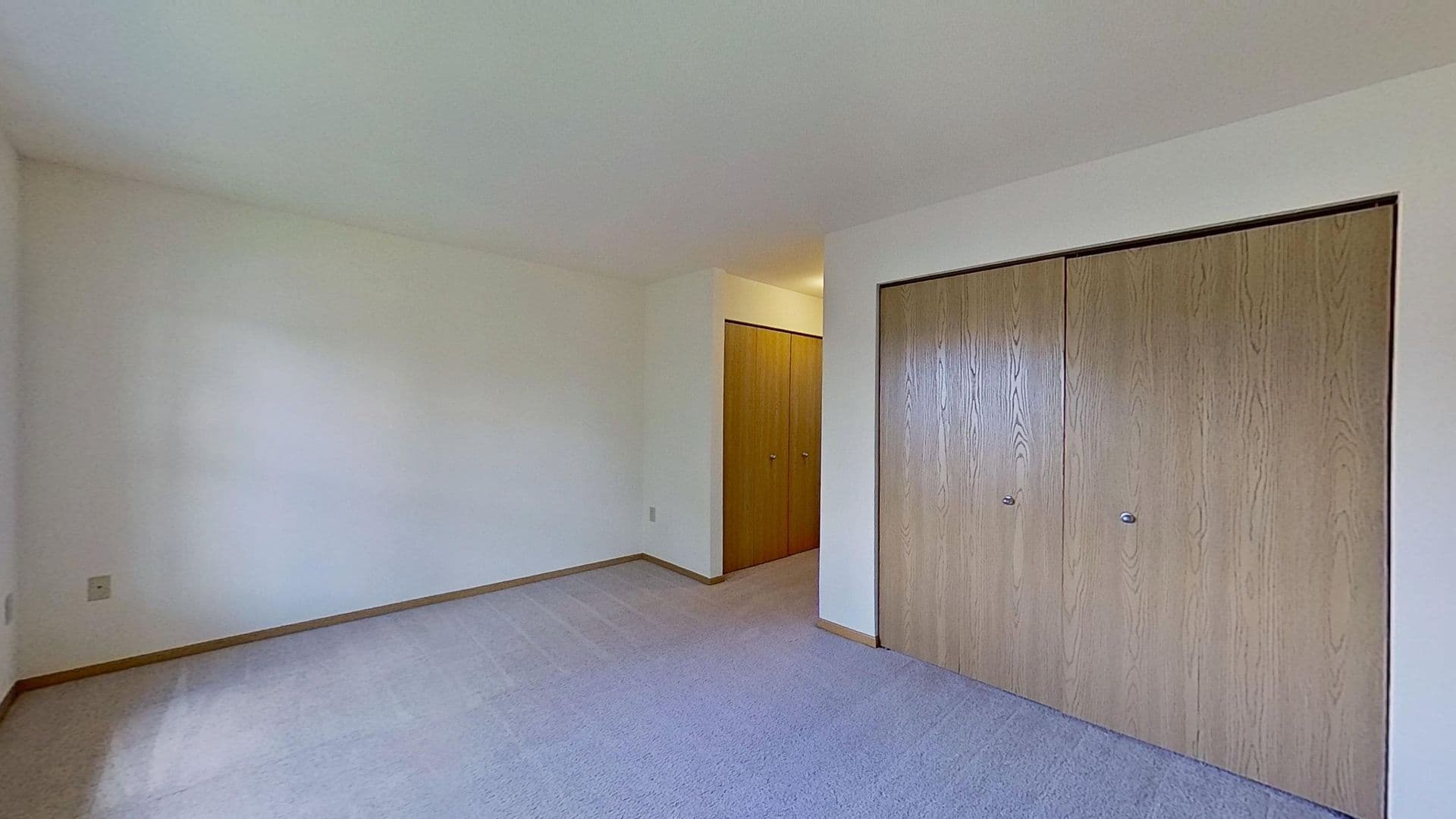 Hartford Apartment: 2791 Gateway Ave