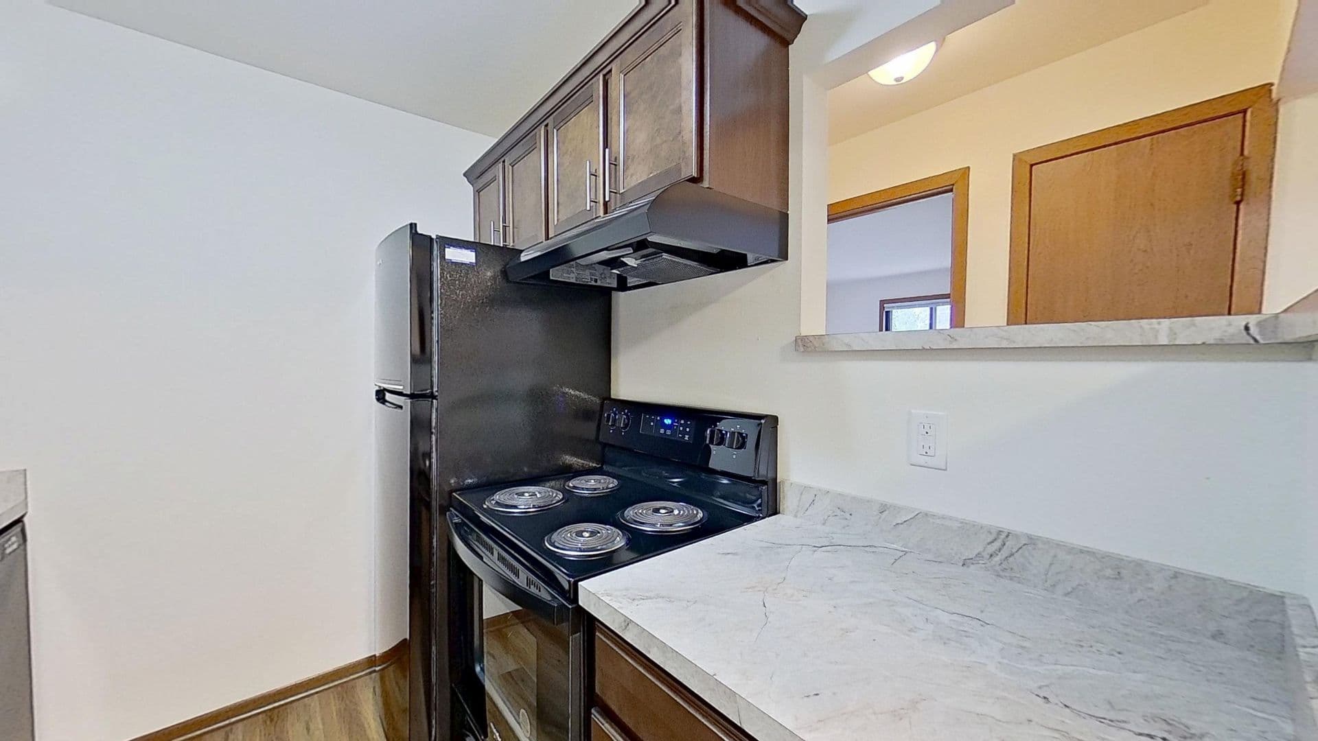 Menomonee Falls Apartment: N83 W13704 Fond du Lac Ave
