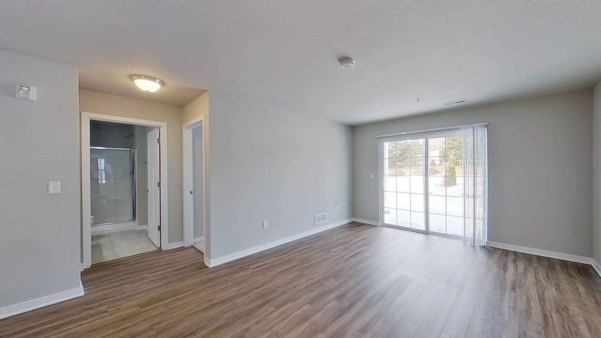 Slinger Apartment: 1777, 1779, 1815, 1831 American Eagle Dr.