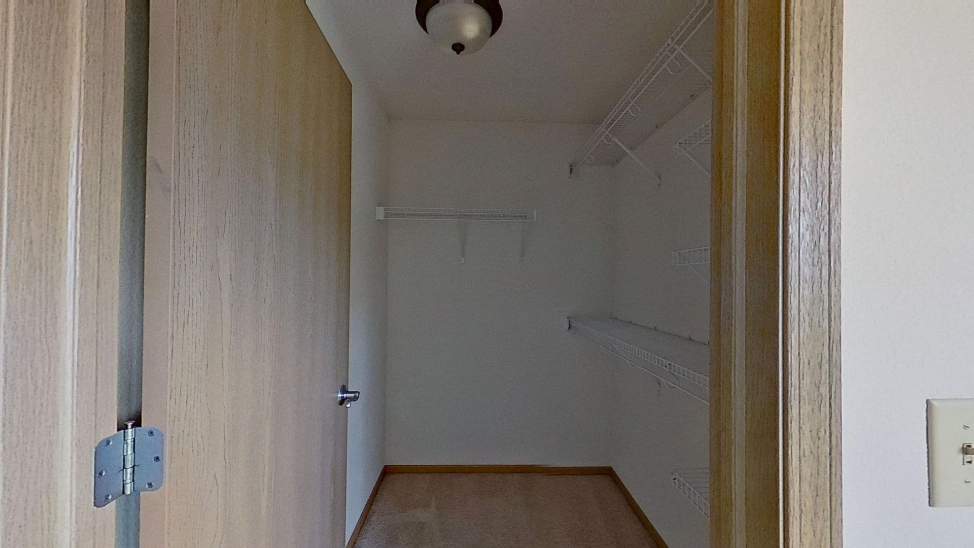 Hartford Apartment: 2791 Gateway Ave
