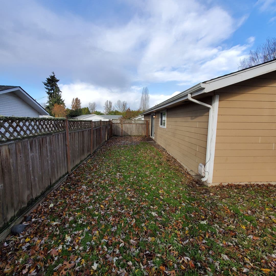 Albany Apartment: 232-234 30th Place