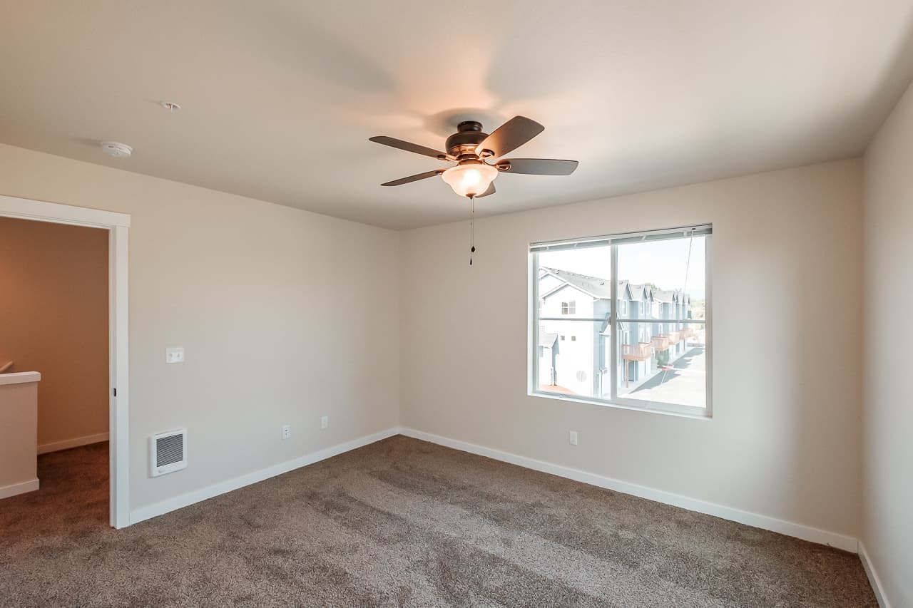 Corvallis Apartment: 125 SE Goodnight Ave