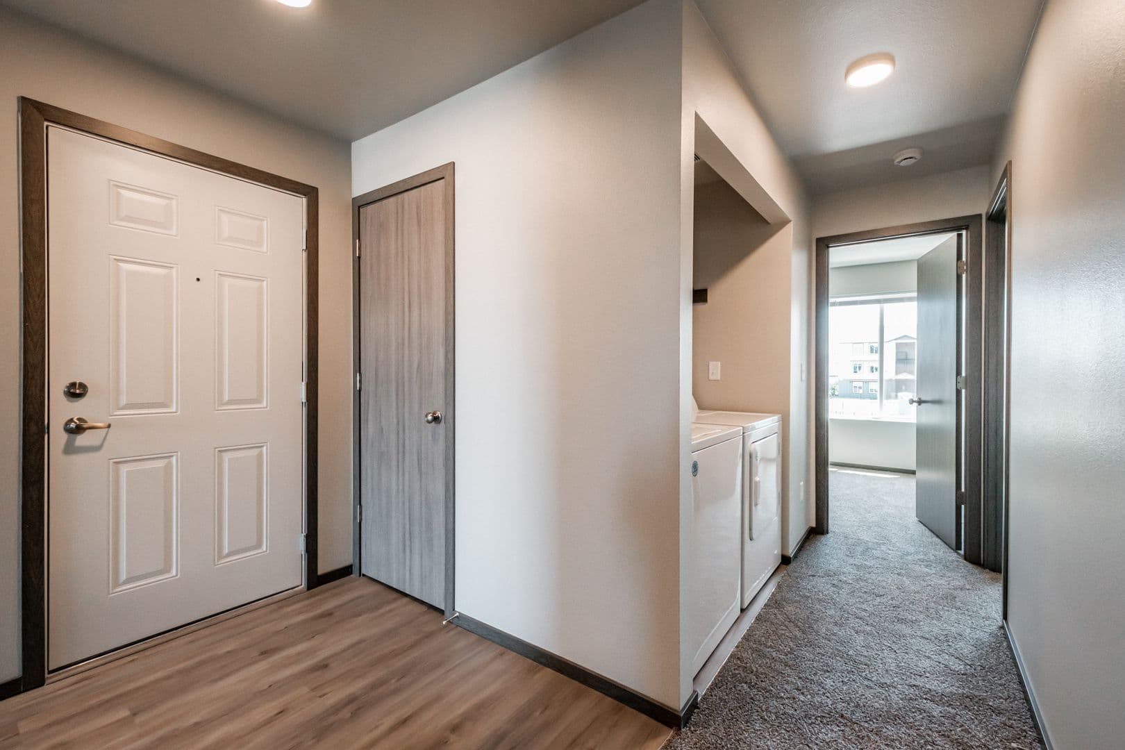 Salem Apartment: 4712 Silverton Rd NE