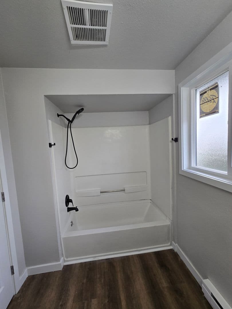 Albany Apartment: 2622-2628 Oak St. SE