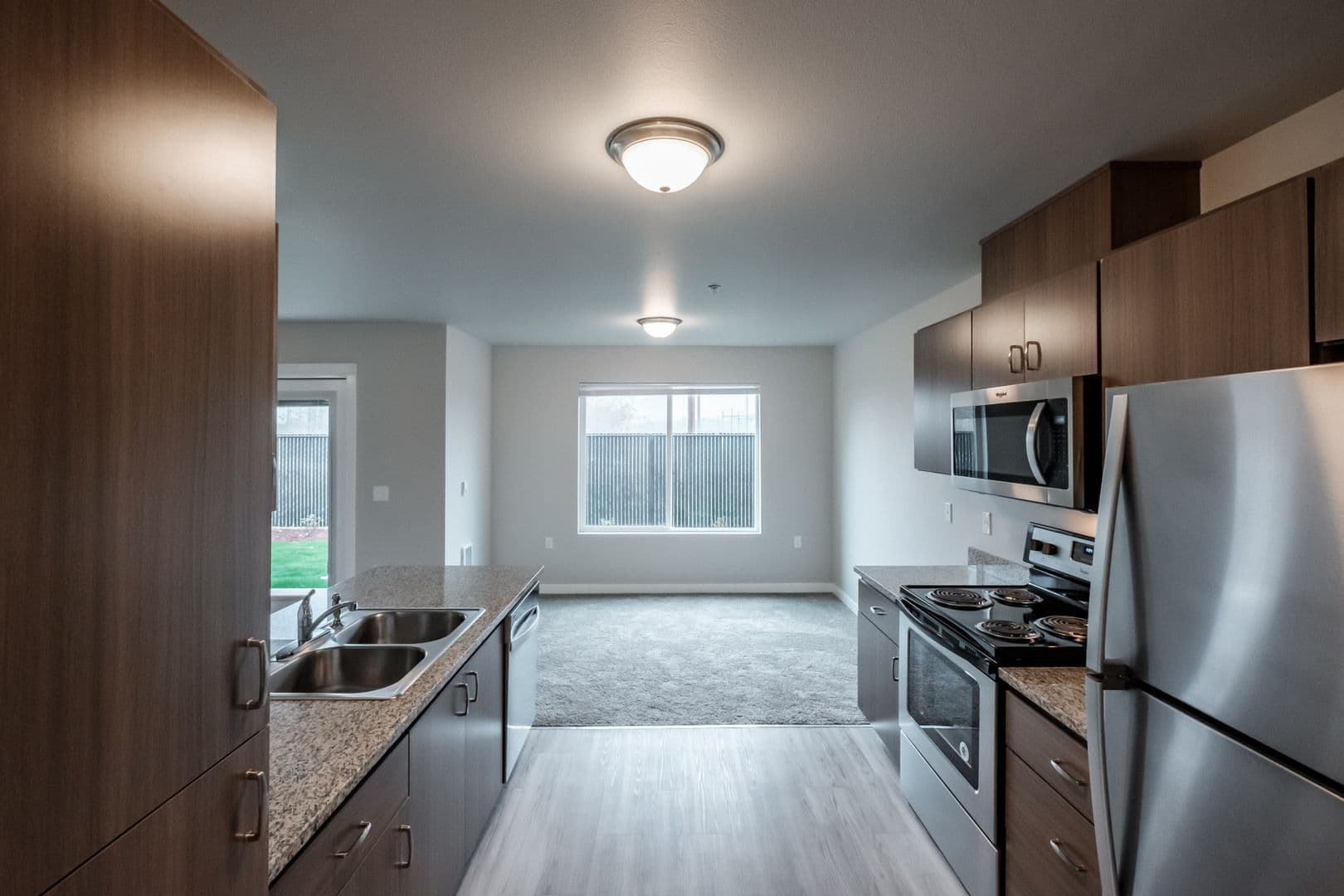 McMinnville Apartment: 240 NE Fircrest Drive #105