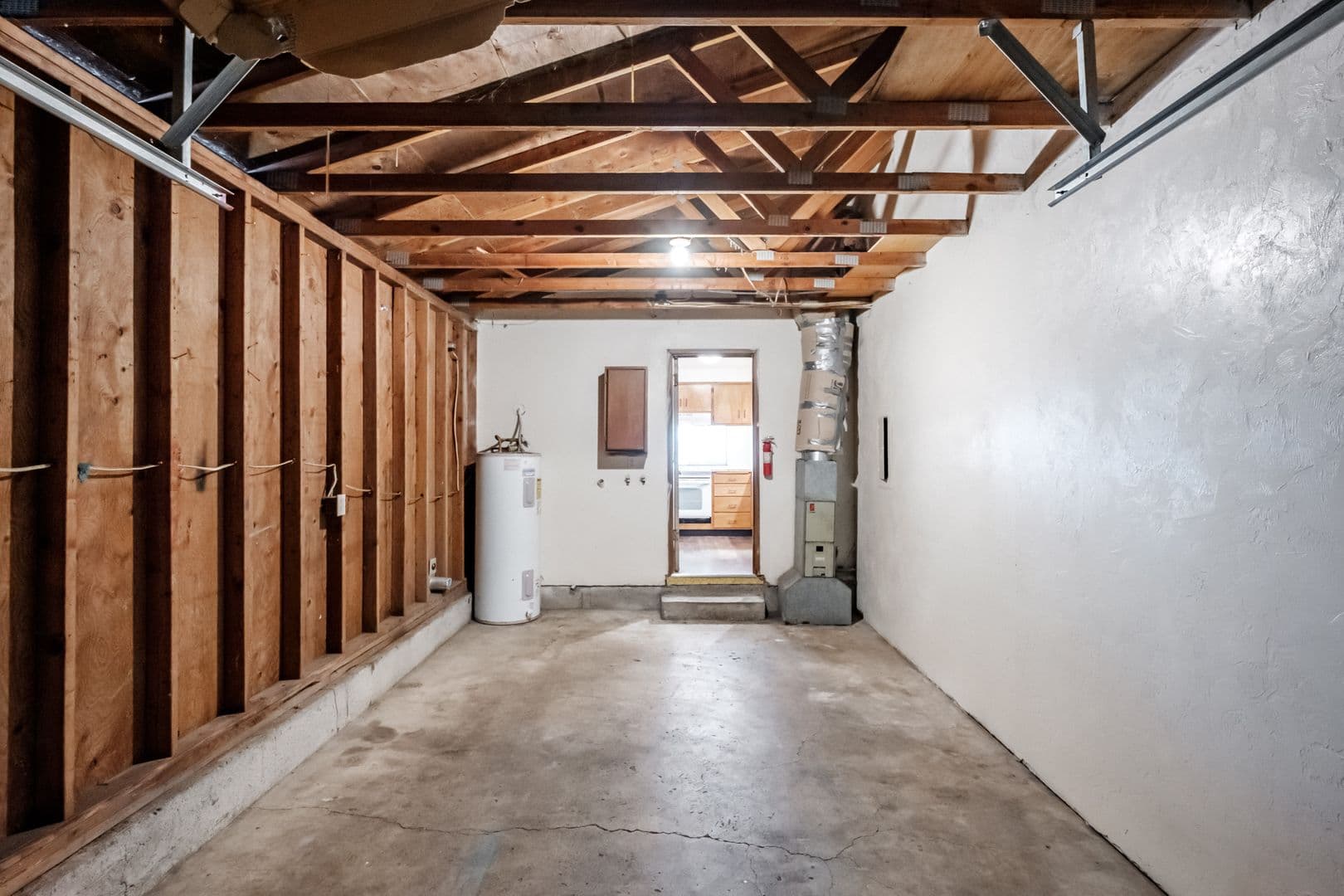 Albany Apartment: 462 26th Ave SE