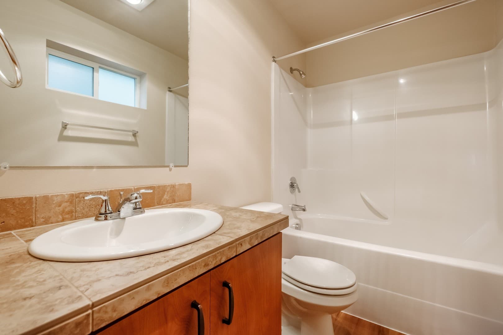 McMinnville Apartment: 2163-2395 Lafayette Ave