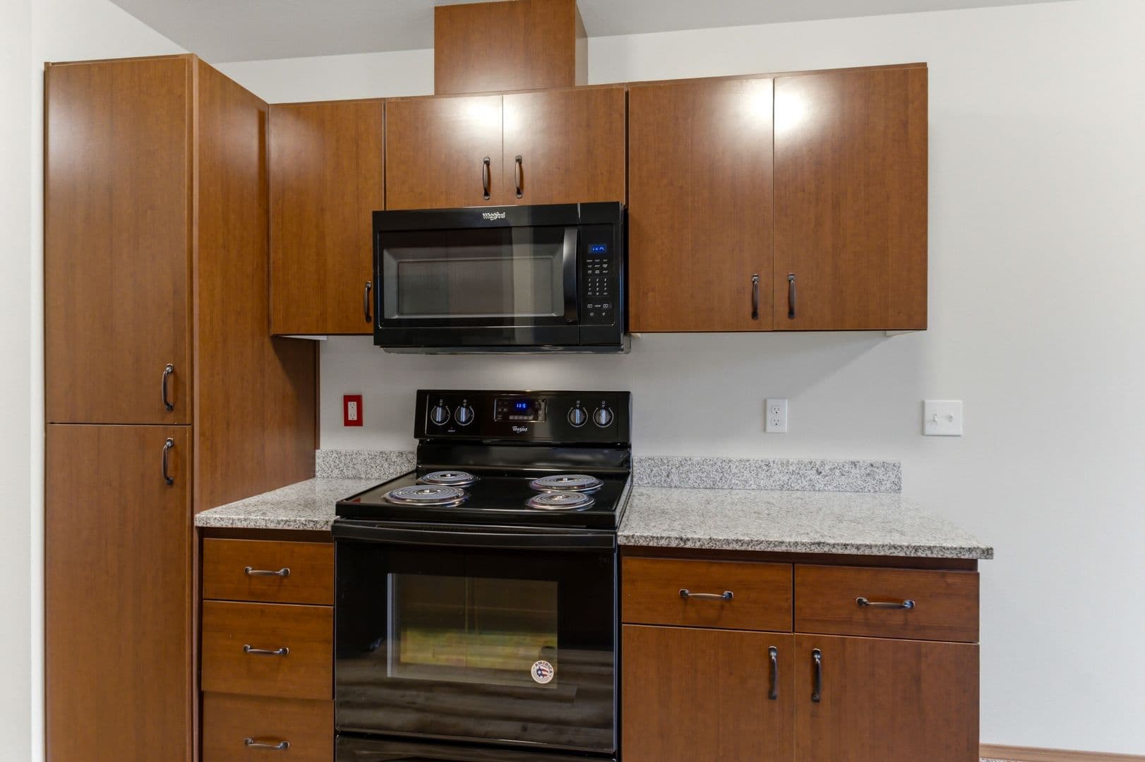 Philomath Apartment: 1933 College St