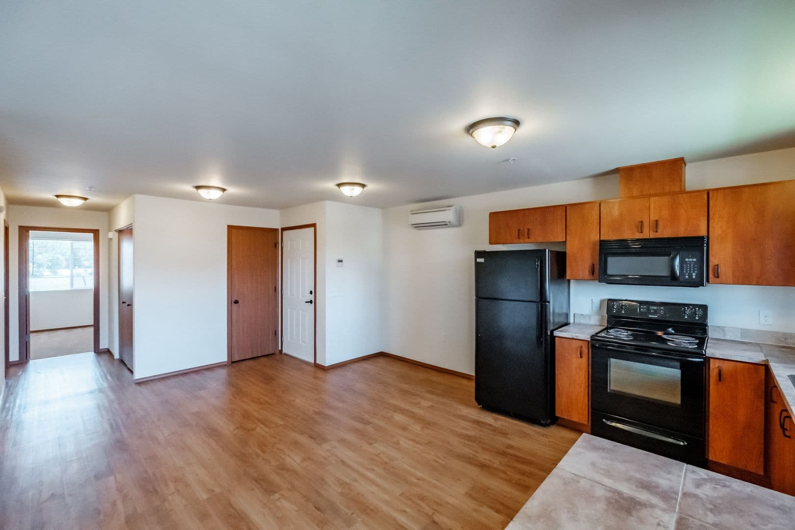 Salem Apartment: 4470 Conser Way NE