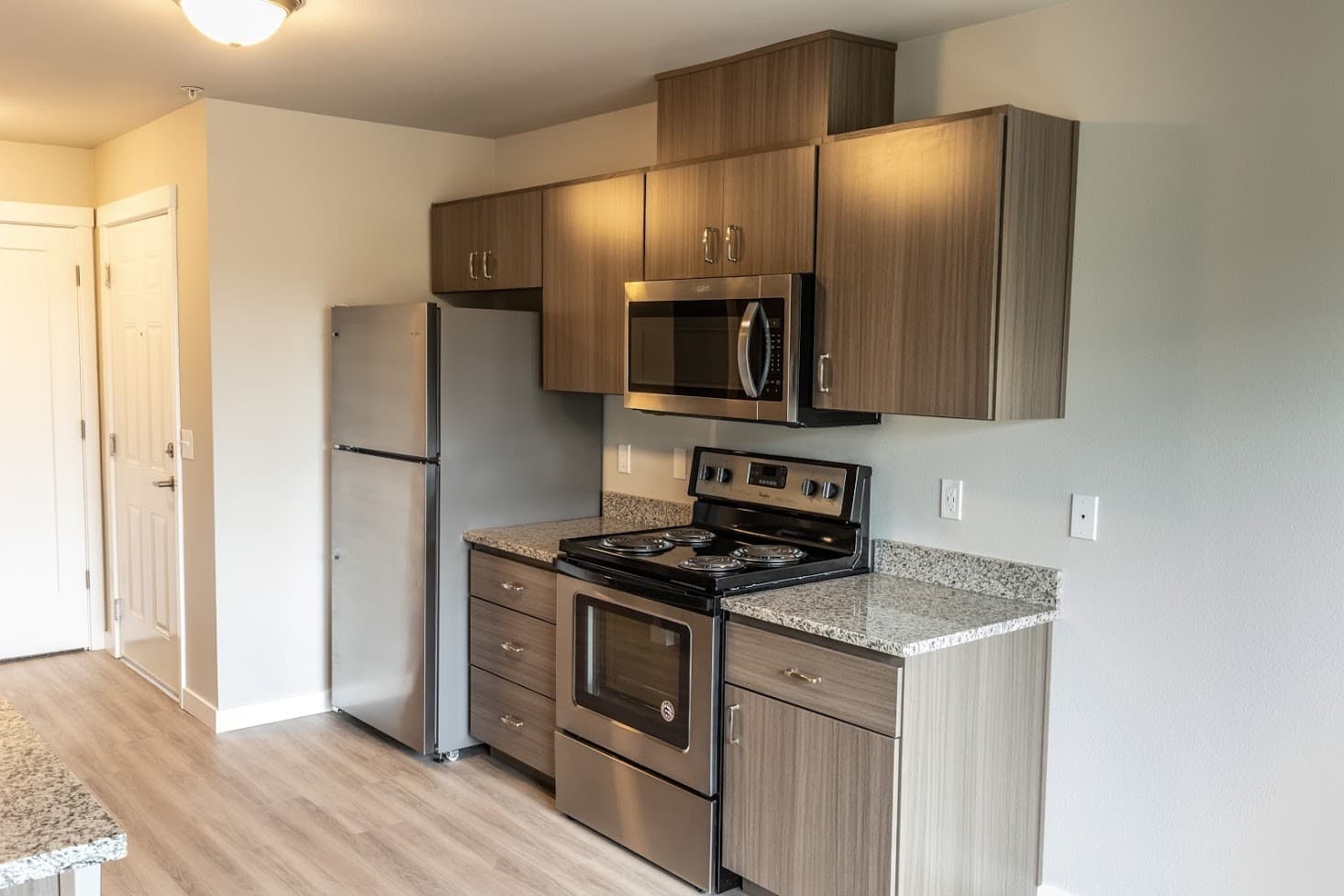 McMinnville Apartment: 240 NE Fircrest Drive #105