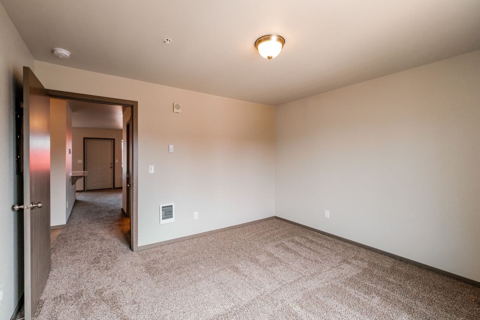 Salem Apartment: 178-210 SE Lancaster Dr.